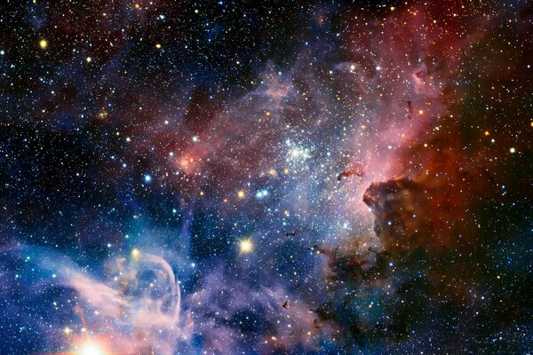 La misteriosa Nebulosa della chiglia nella vastità dell universo