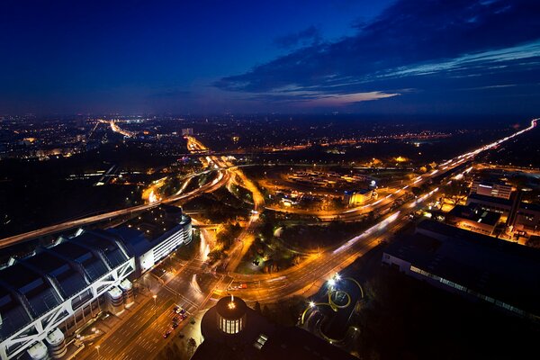 Luces nocturnas desde lo alto del cielo