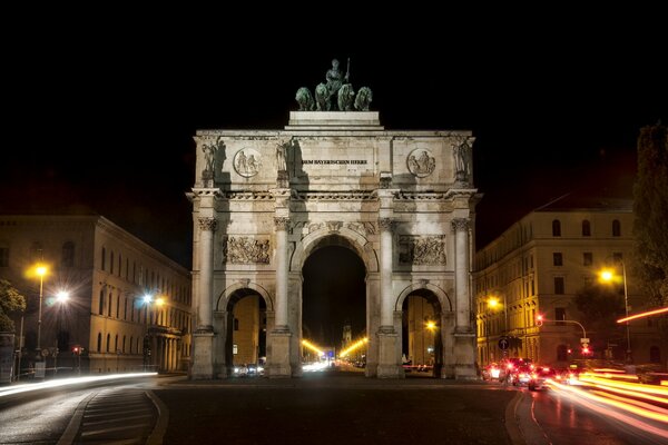 In Munich, a large gate with an arch 