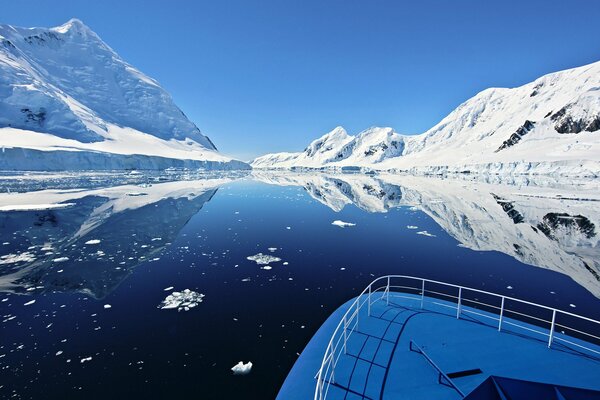 A boat trip among the mountains of Antarctica