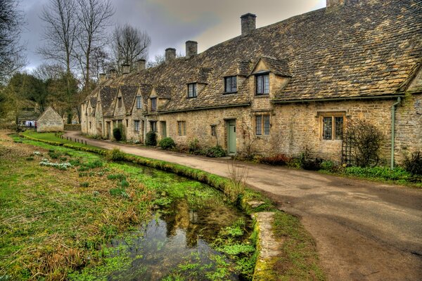 Route d Arlington le long des maisons