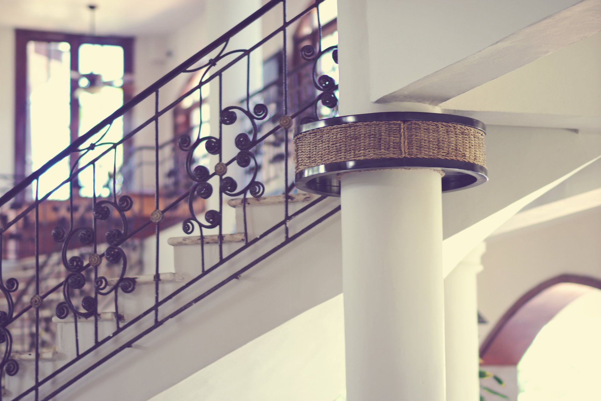 escalera columna casa