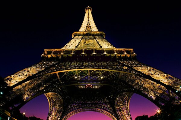 Le seul endroit où on ne voit pas la tour Eiffel à Paris