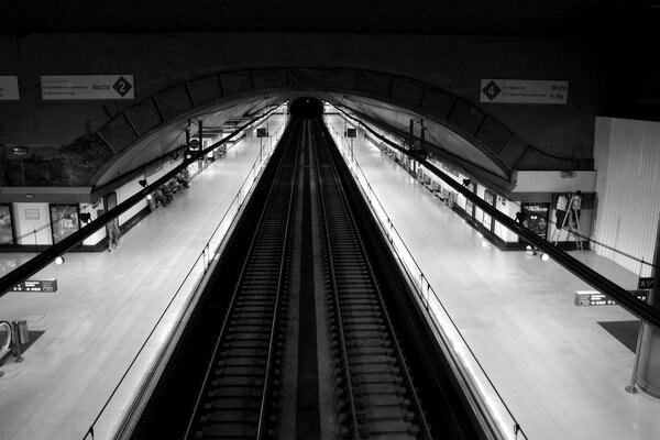 Fotos vom Bahnsteig in der U-Bahn