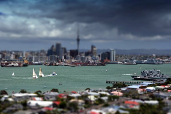 A trip around the bay on a yacht