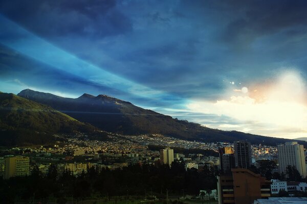 Le bon matin. Ciel avant l aube