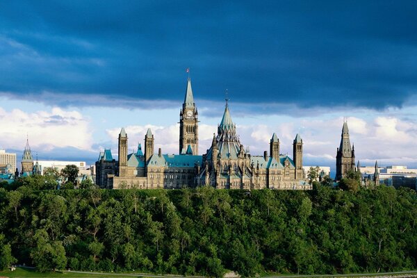 Belle vue sur le Parlement de l Ontario