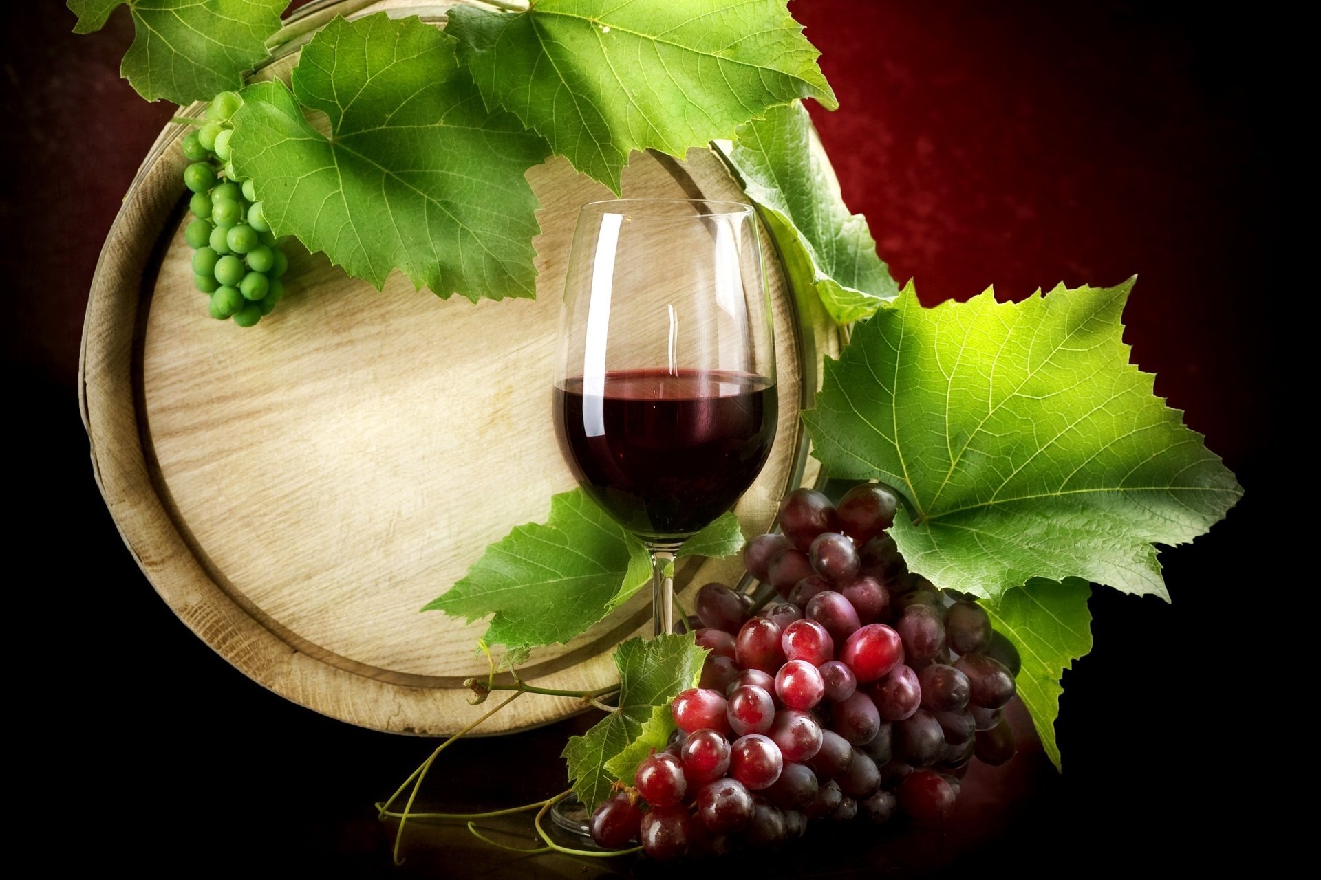 wine leaf wine red barrel glass grape