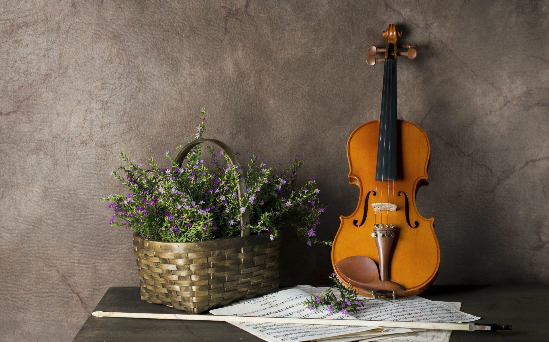 violin notes flower