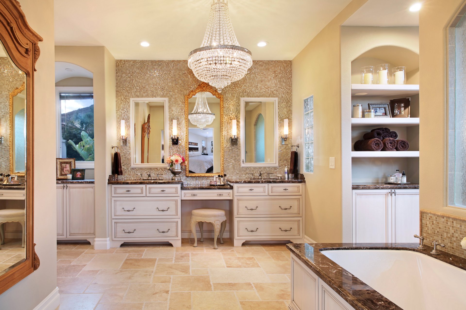 interior design bathroom chandelier photo