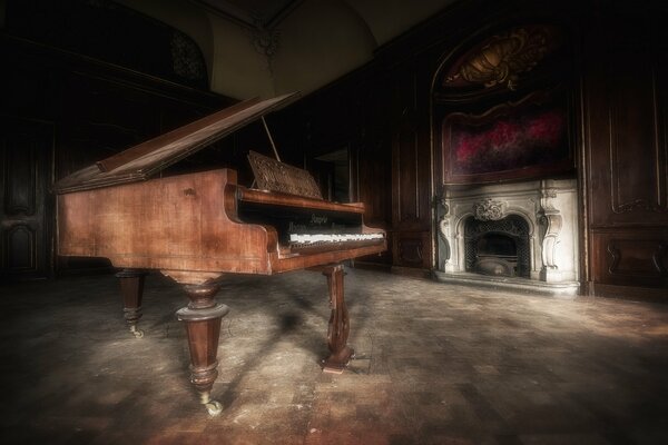 Piano and fireplace , the romance of the evening