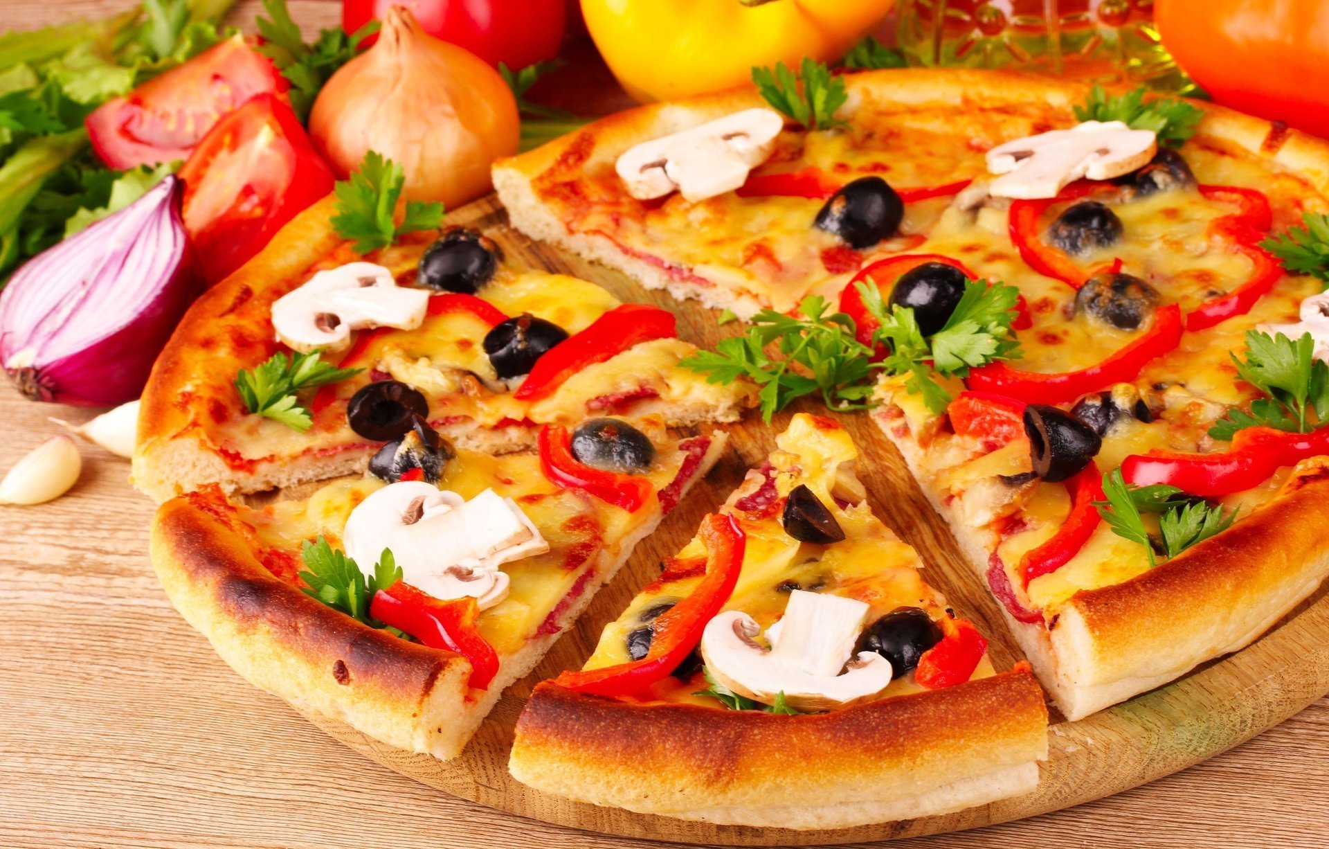 pizza paprika champignons oliven petersilie pilze