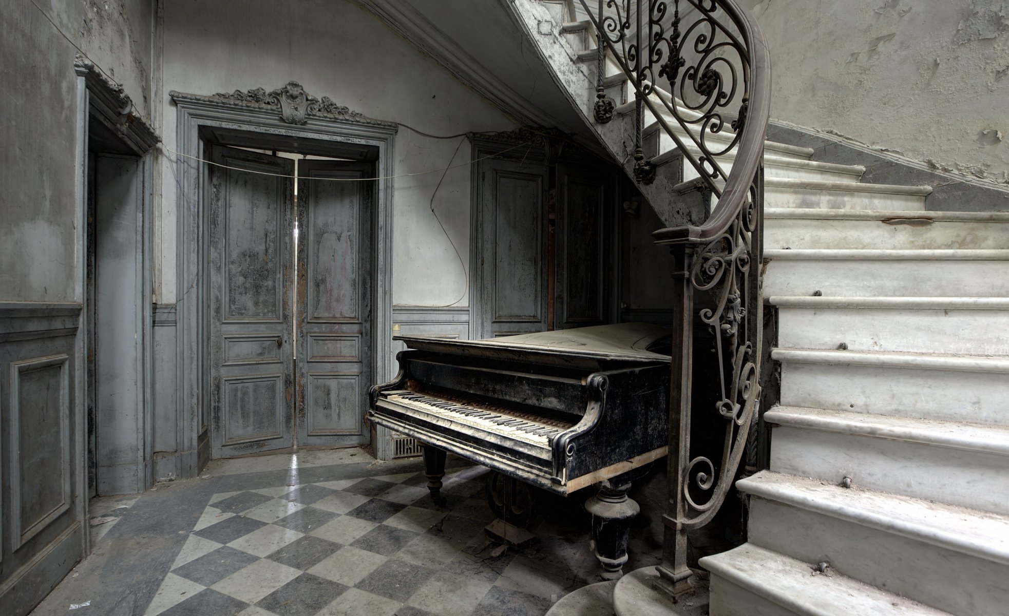 piano escalera música