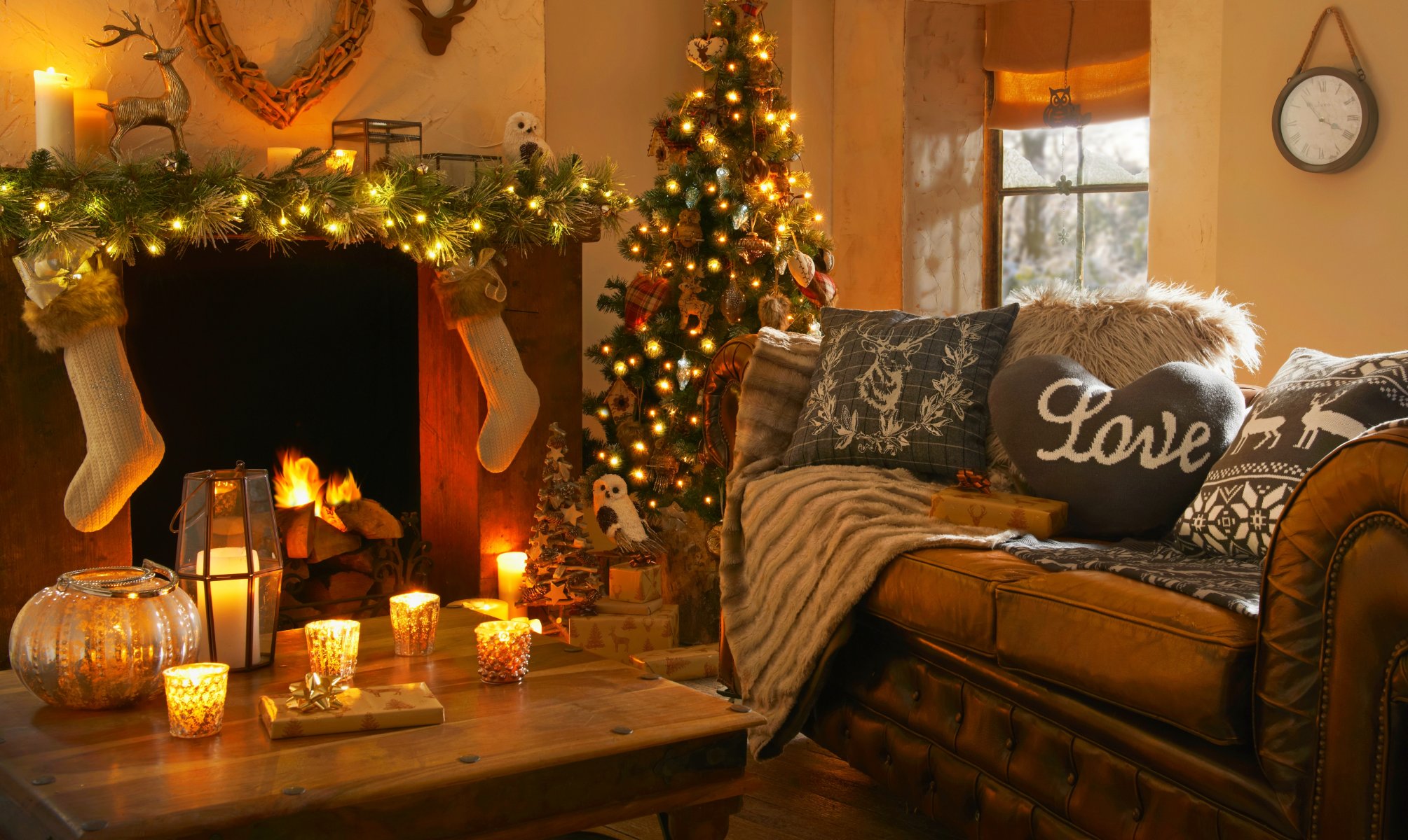 innenraum kamin kerzen weihnachtsbaumbeleuchtung liebe weihnachtsbaum herz lichter