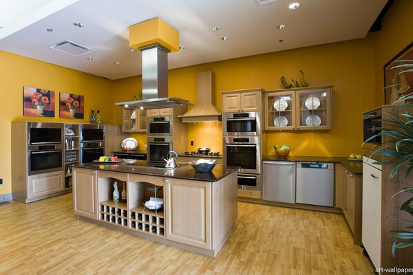 Yellow kitchen interior ideas