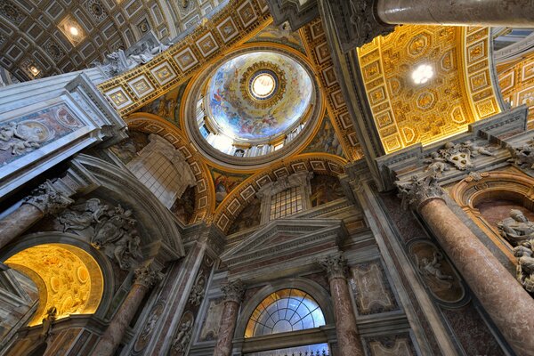 Fresques religieuses au Vatican