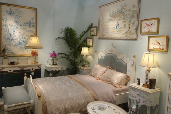 Sypialnia klasyczna w odcieniach szarości