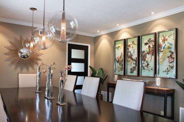 Design of a fashionable dining room with chandeliers