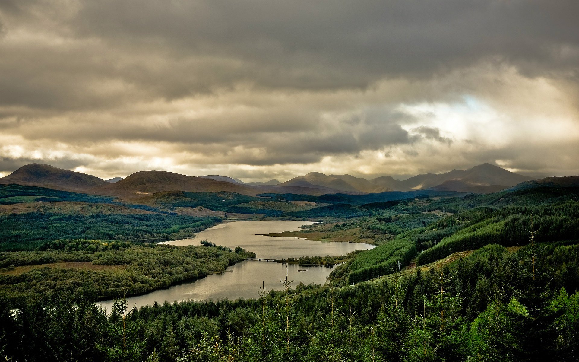 loch garry great britain lake scotland scotland united kingdom