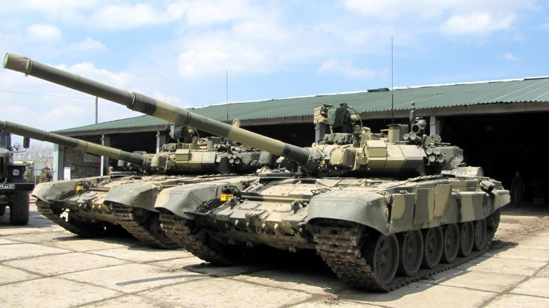 main battle tank russian tank t-90