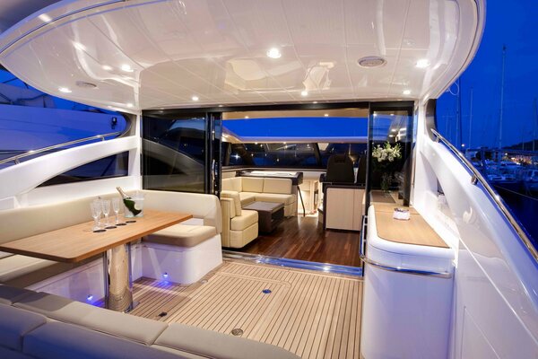 Yacht design dans le style de luxe