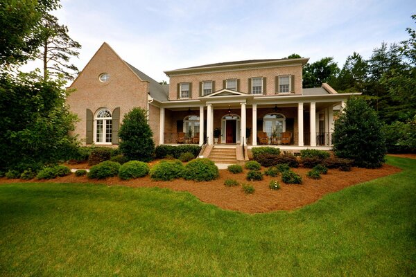 Landscape. Private house. The territory of the house