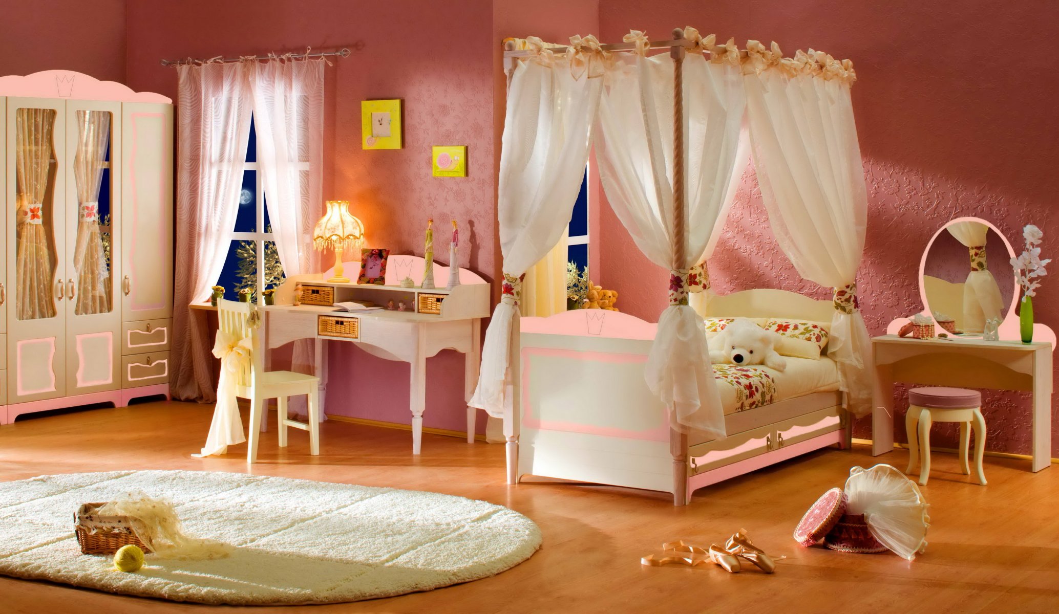 bébé chambre à coucher intérieur design style chambre lit lit à baldaquin chaise table miroir ours en peluche ours en peluche jouet lampe