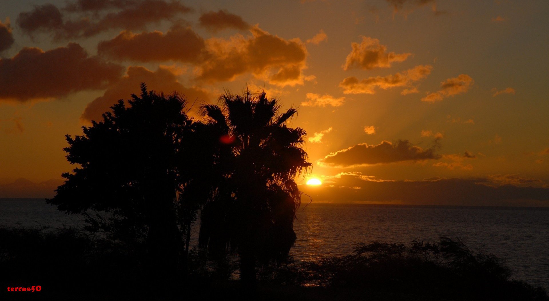 tropiques coucher de soleil