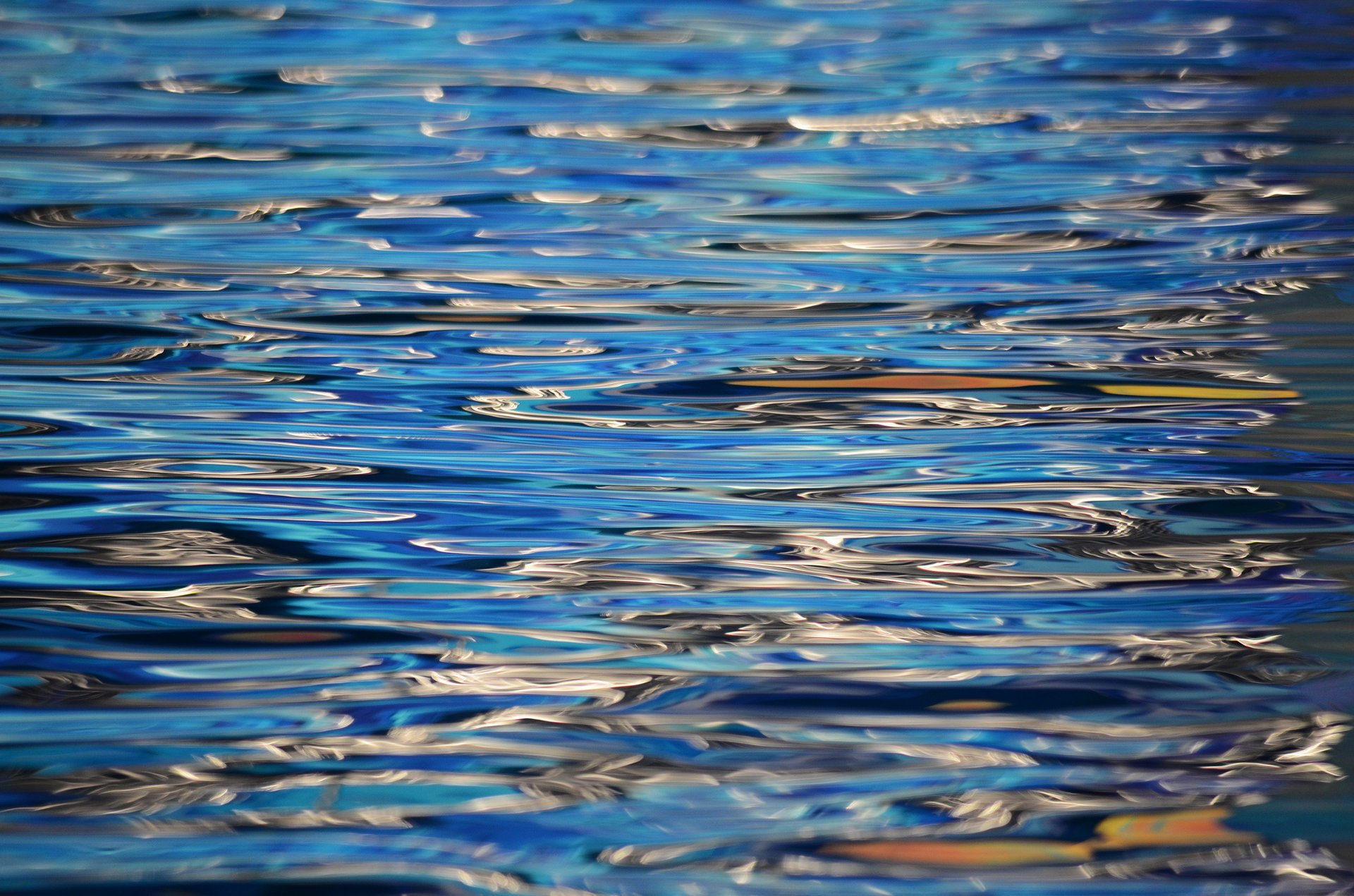 eau débordements vagues lumière