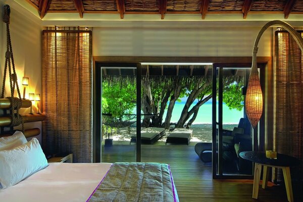 Chambre d hôtel chic aux Maldives