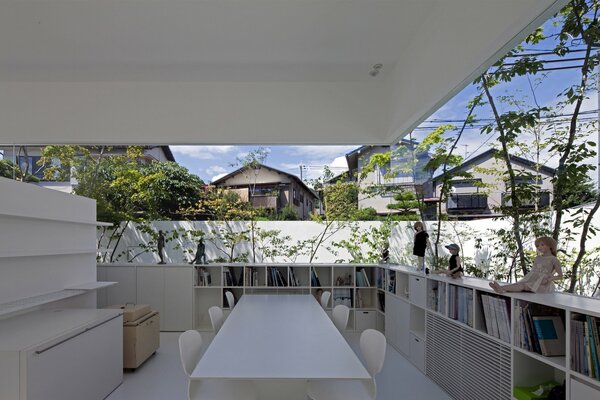 White large table with chairs