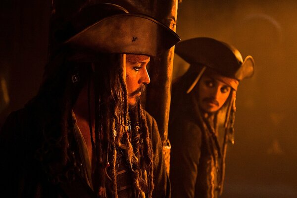 Fotograma de la película de piratas con Johnny Depp