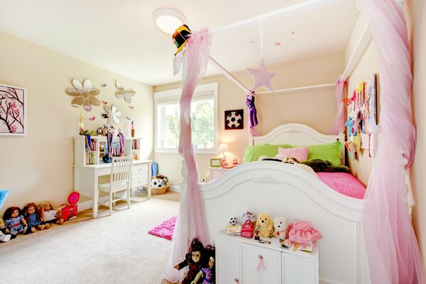 Conception harmonieuse d une chambre d enfant pour une fille