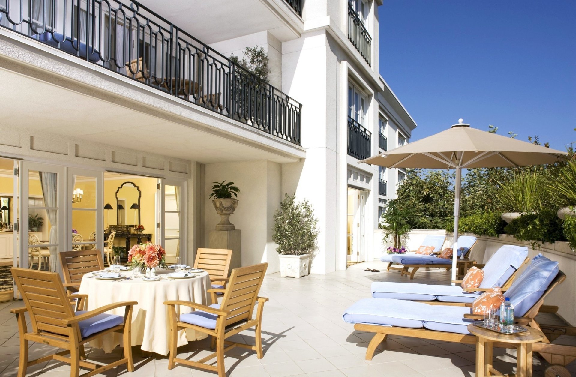 intérieur extérieur chaises parapluie balcon