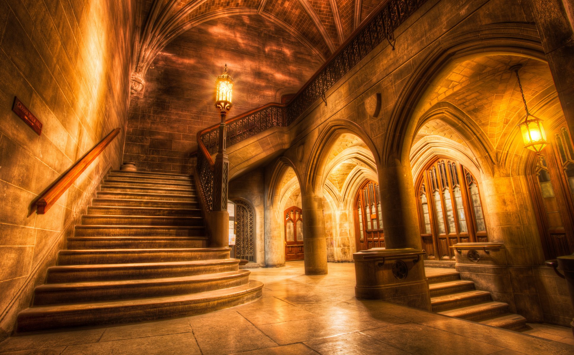 university chicago hall hdr