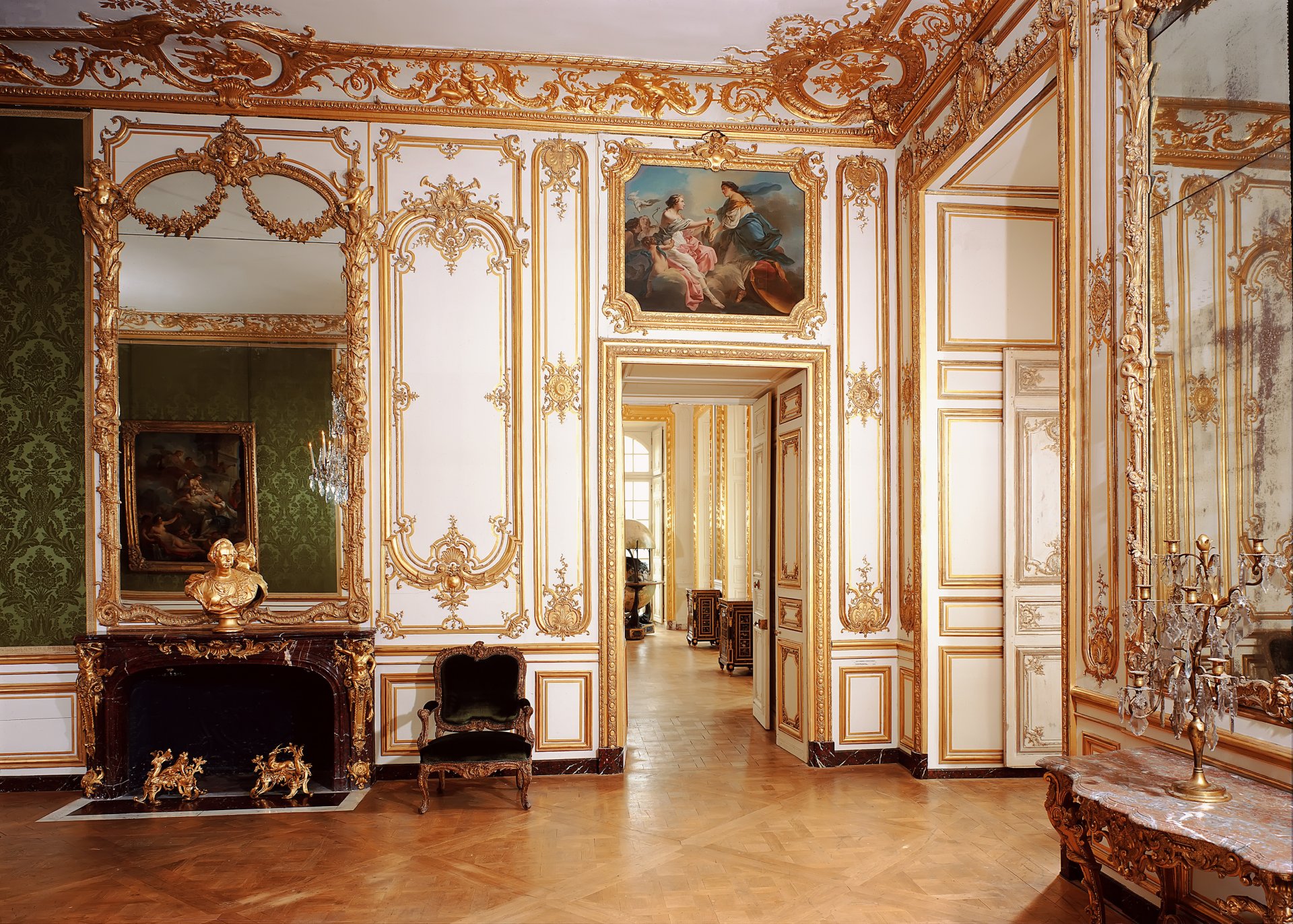 versailles palace interior france mirror vehicle