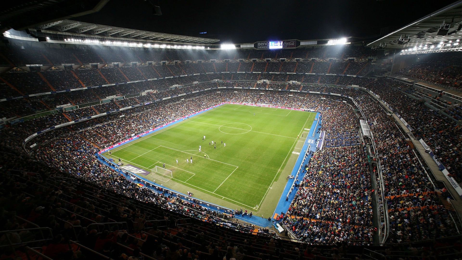 real madrid stadium santiago bernabeu the audience