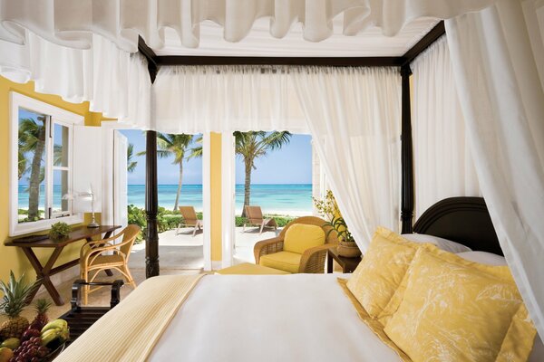 Four-poster bed in a tropical resort