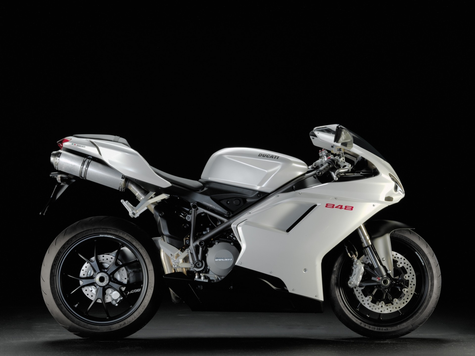 weiß motorrad ducati