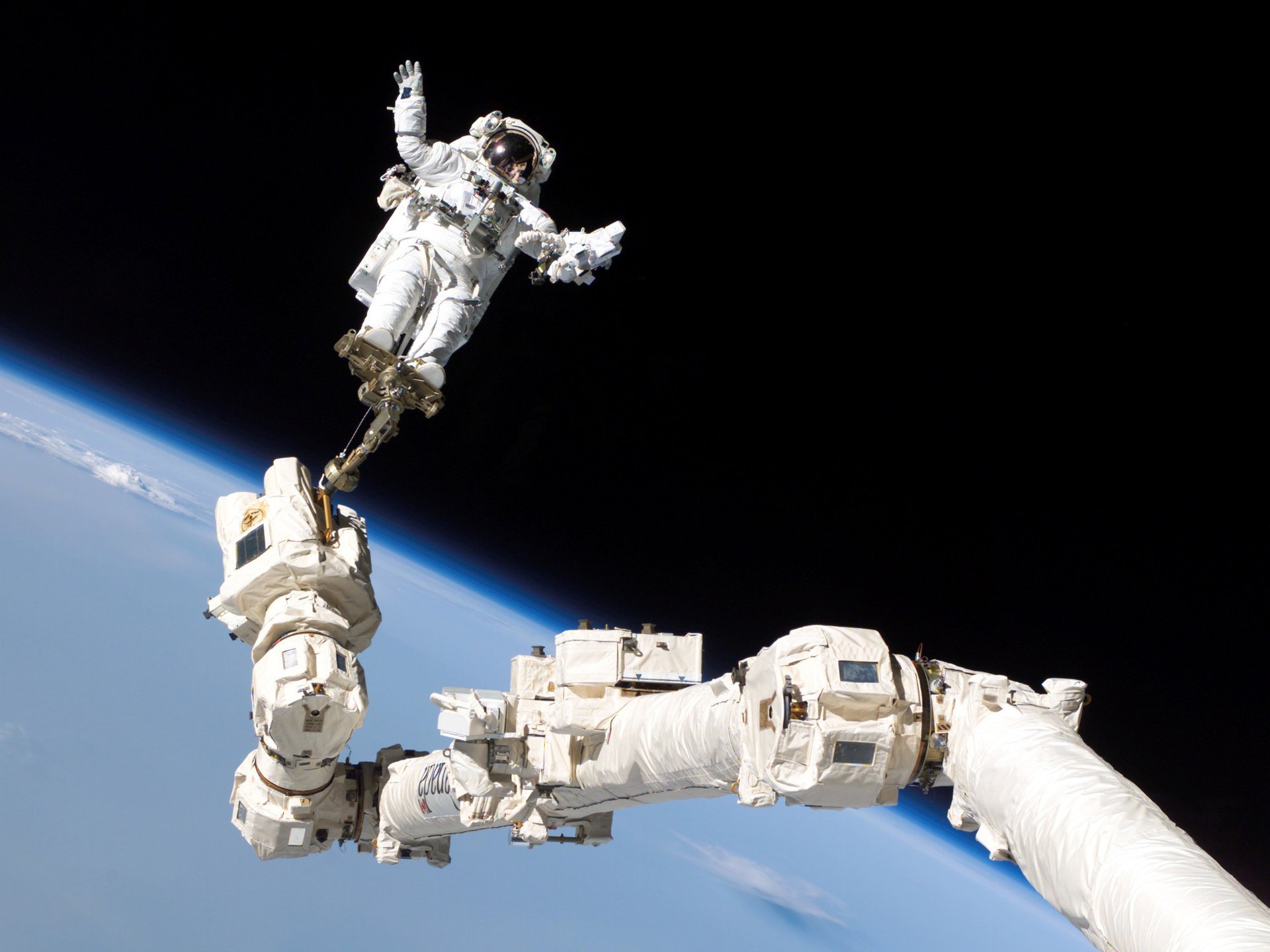 pace earth iss orbit astronaut astronaut