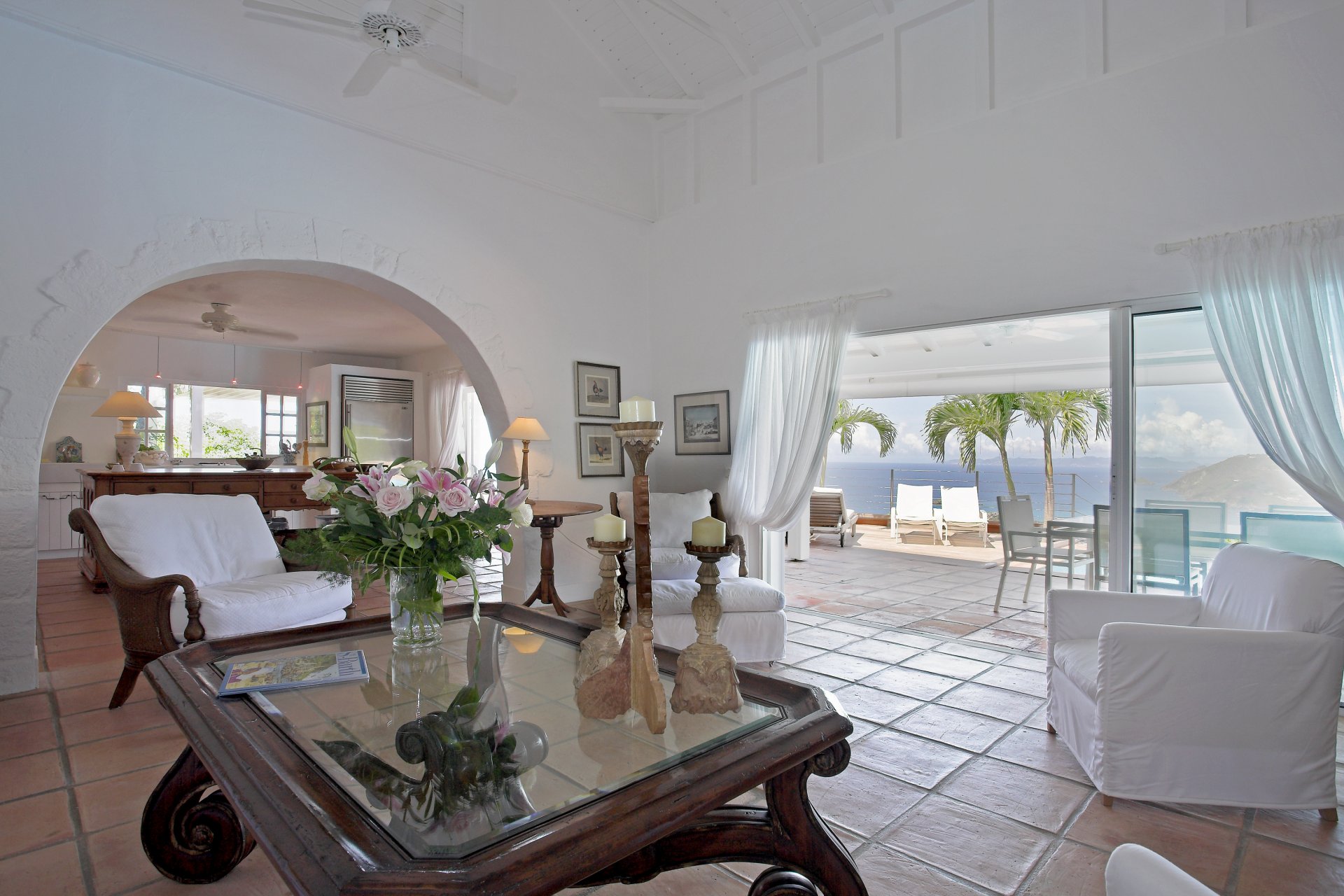 style intérieur chambre maison fleurs villa