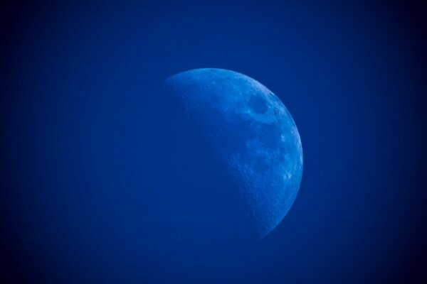 Macro photography of the evening phase of the moon