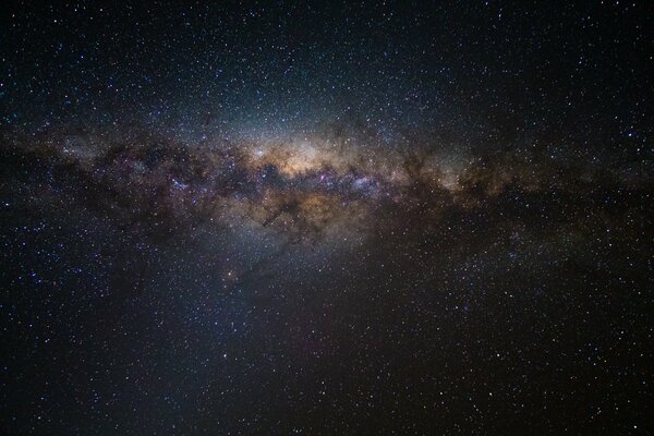 Stelle e Via Lattea nello spazio esterno