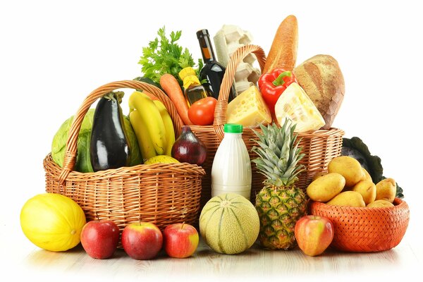 Fruits, vegetables and vin wicker baskets