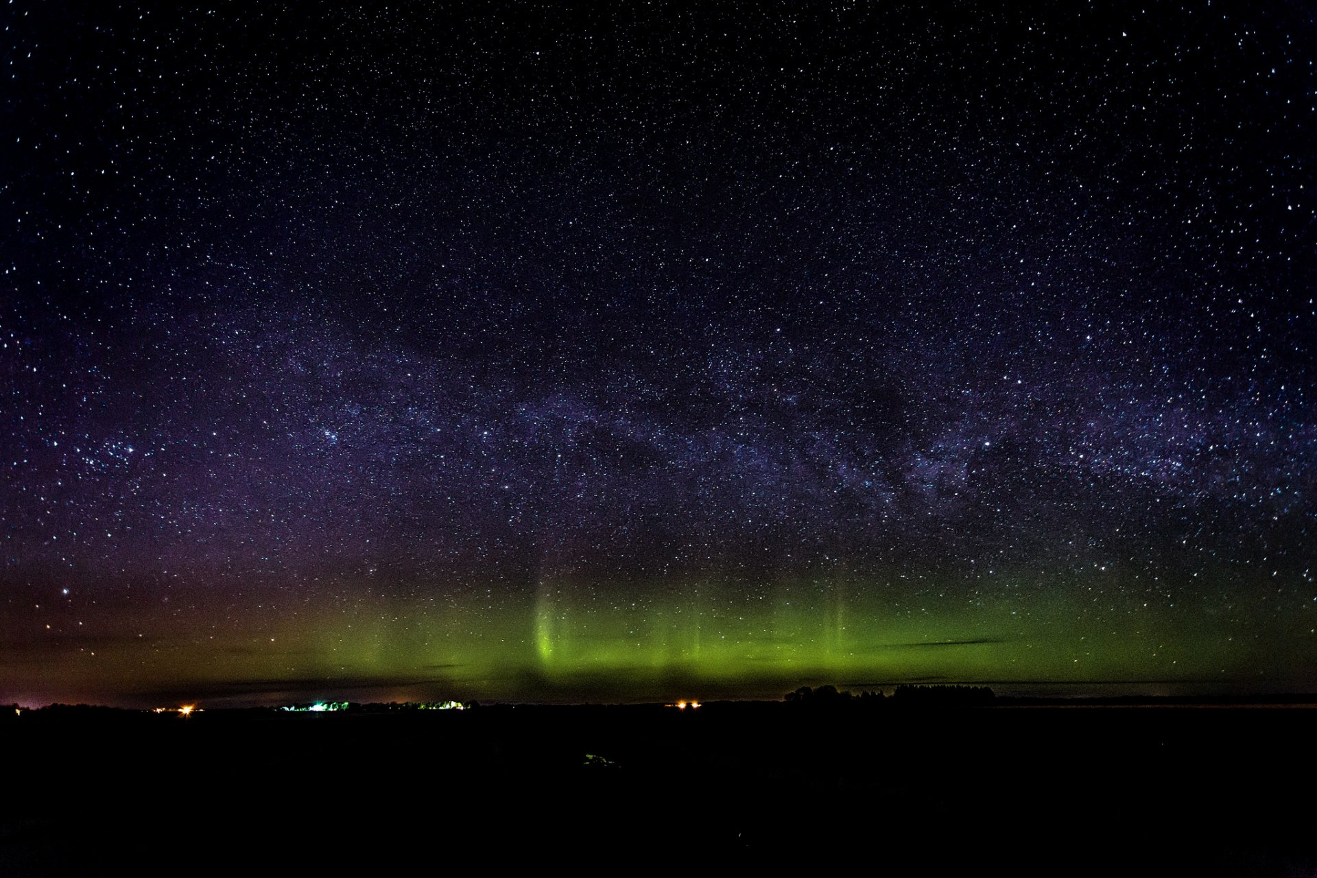 spazio stelle notte aurora boreale