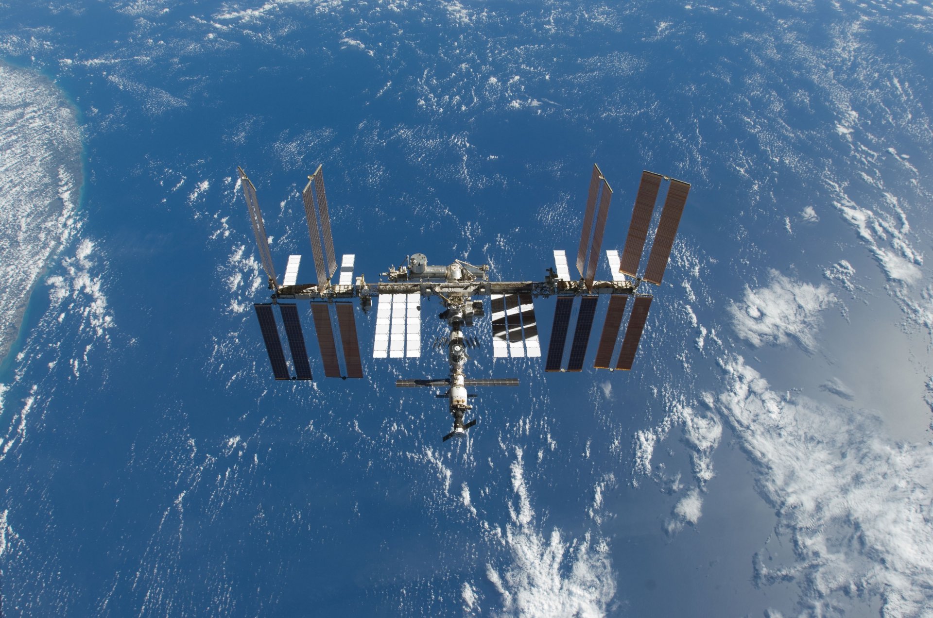 iss weltraum satellit