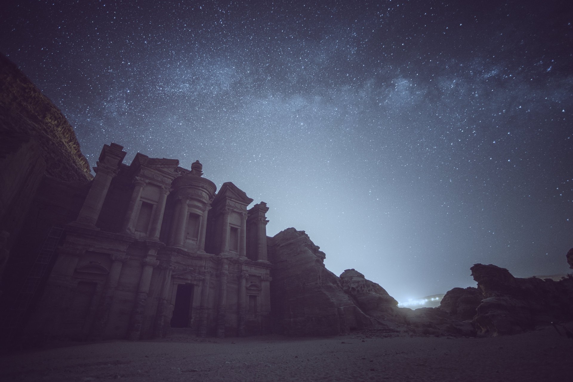 giordania petra via lattea spazio stelle pietra mistero