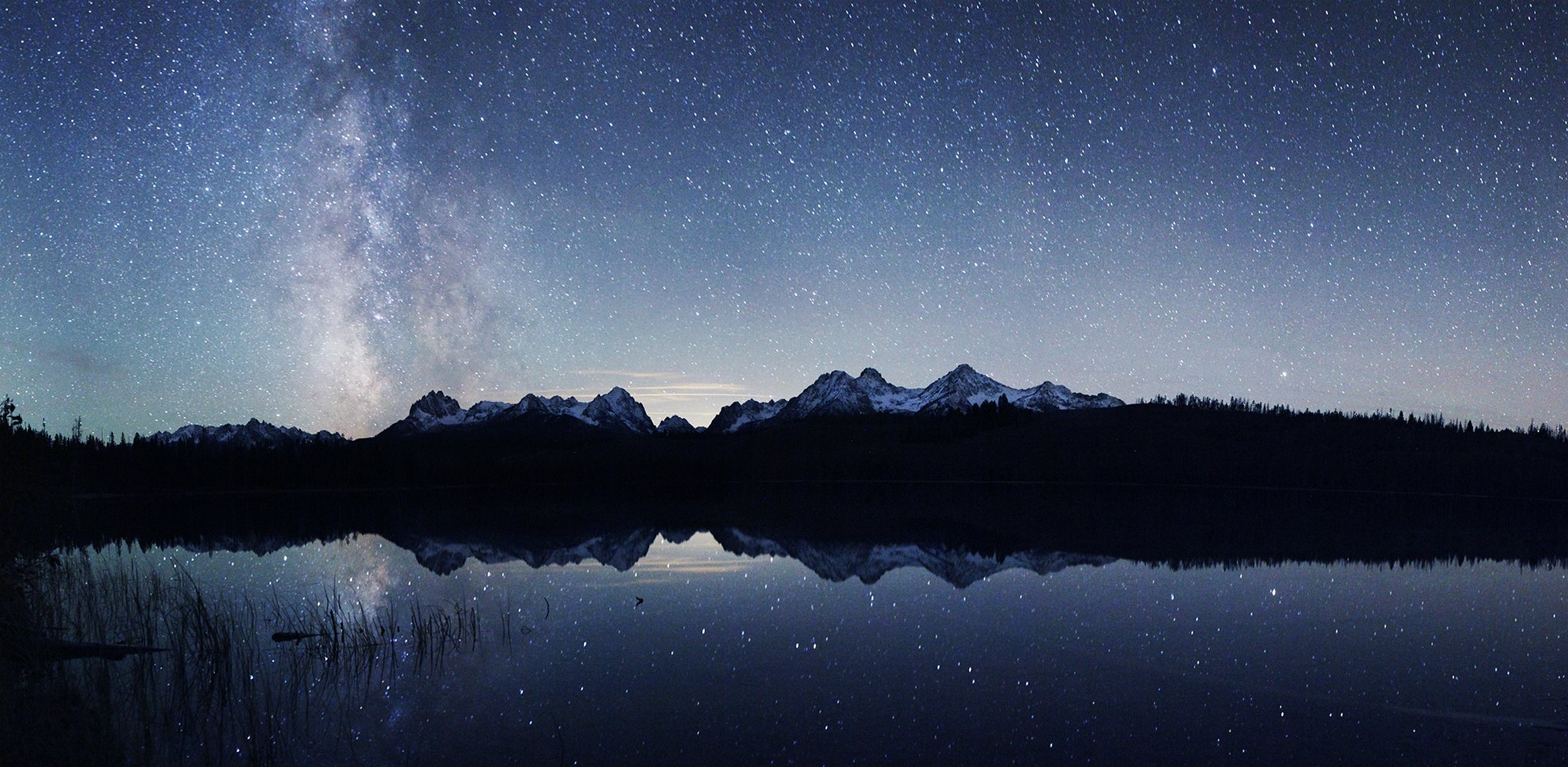 vía láctea espacio lago espejo reflexión montañas estrellas misterios