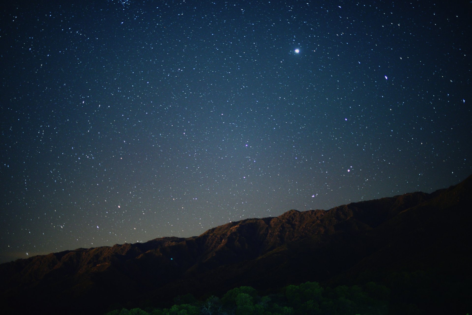 voie lactée espace étoiles montagnes mystère