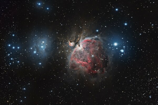 Photographie de la nébuleuse d Orion dans l espace